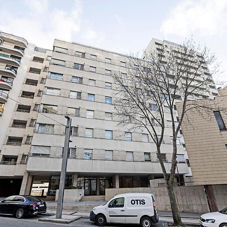 2Br Flat By Metro W/ Free Parking By Lovelystay Vila Nova de Gaia Exteriör bild