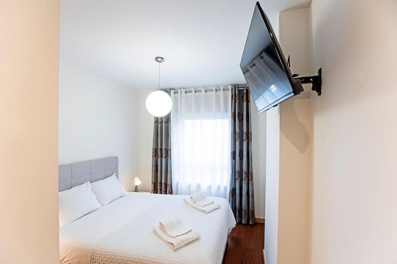 2Br Flat By Metro W/ Free Parking By Lovelystay Vila Nova de Gaia Exteriör bild