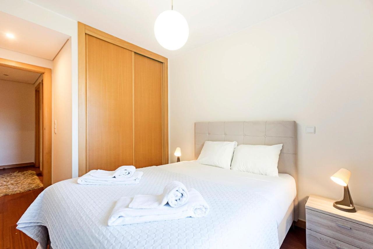 2Br Flat By Metro W/ Free Parking By Lovelystay Vila Nova de Gaia Exteriör bild