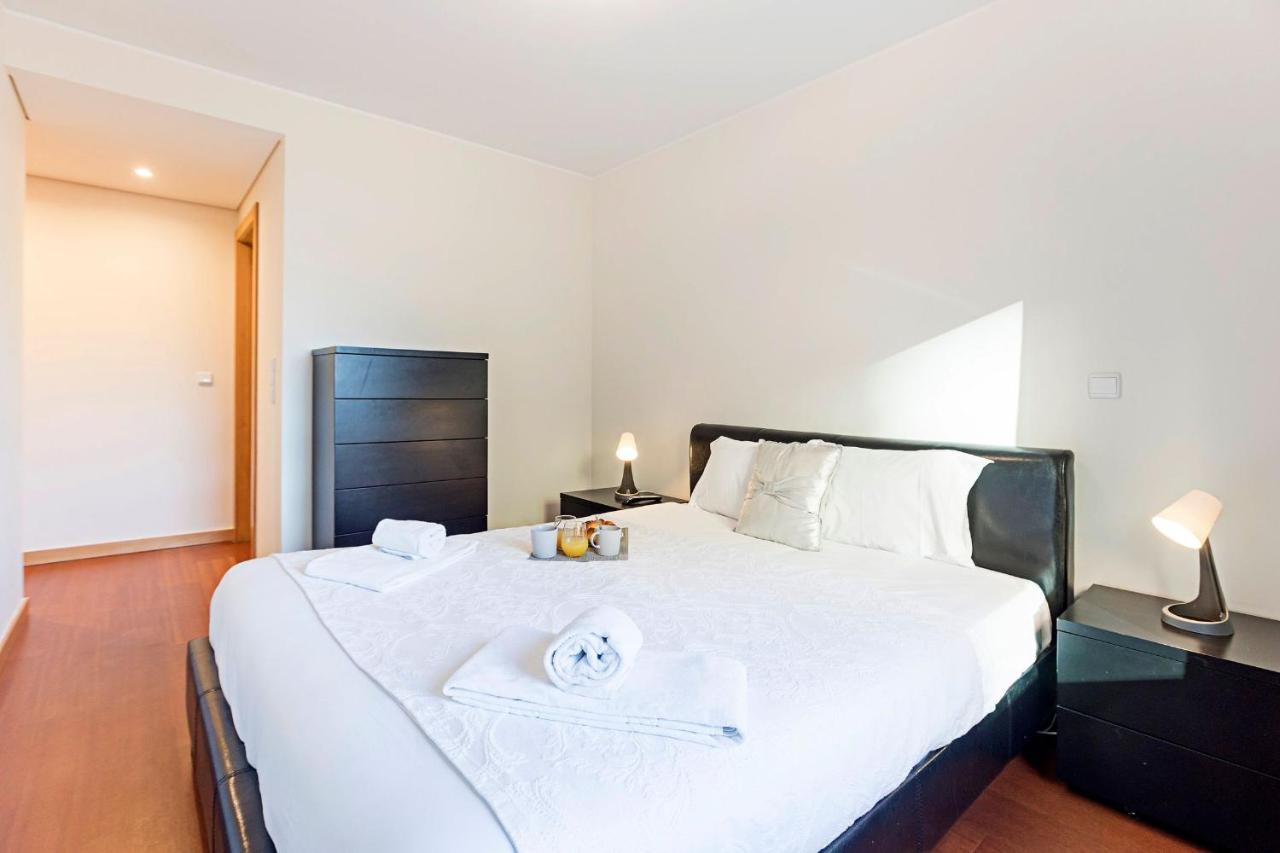 2Br Flat By Metro W/ Free Parking By Lovelystay Vila Nova de Gaia Exteriör bild